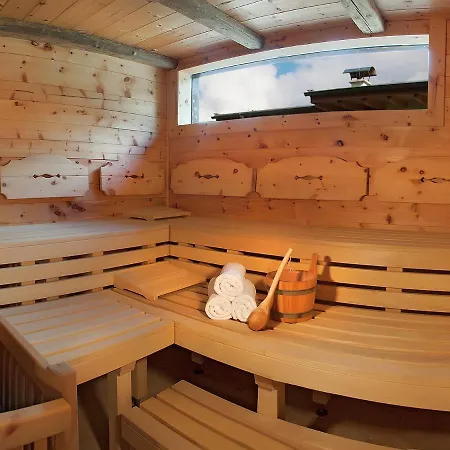 With A Sauna In Near The Area Апартаменти Фюген